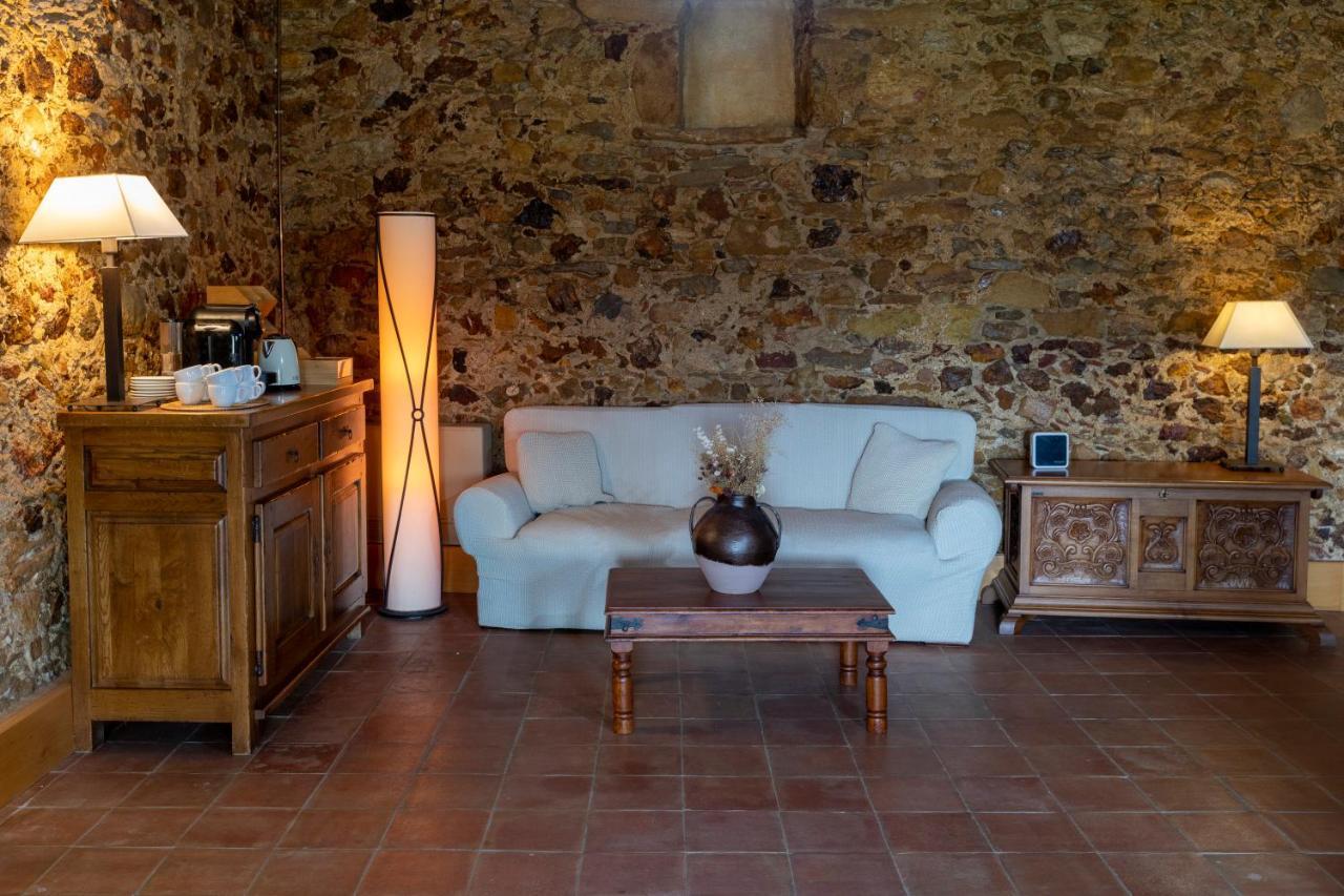Es Portal Restaurant I Hotel Boutique - Adults Only Pals Bagian luar foto