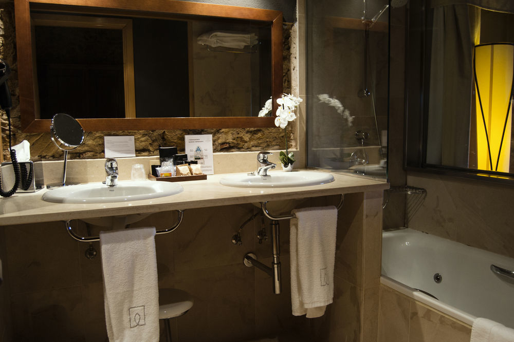 Es Portal Restaurant I Hotel Boutique - Adults Only Pals Bagian luar foto